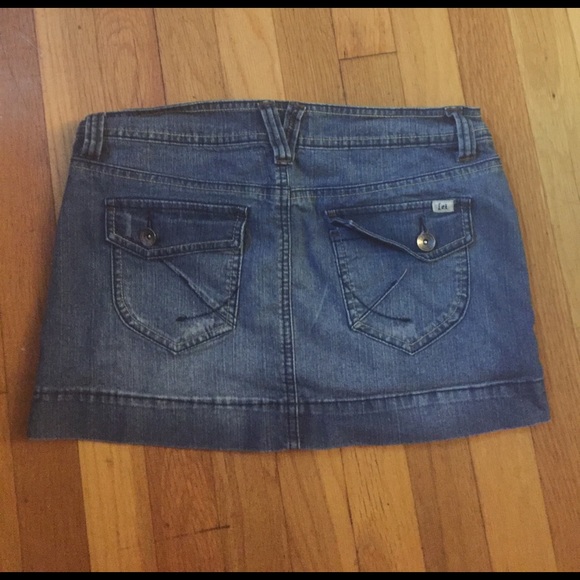 Mini skirt - Picture 2 of 2