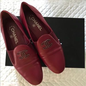 CHANEL red flats size 38