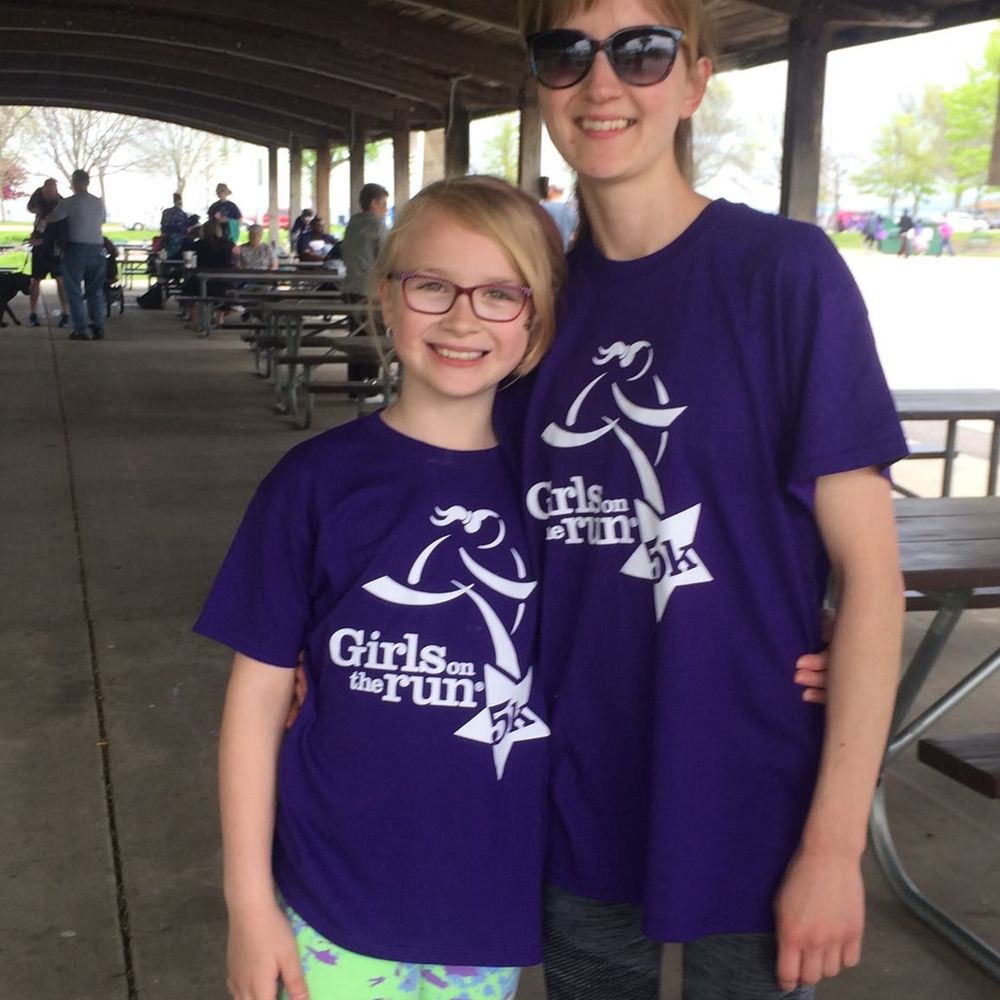 Meet your Posher, Hilary