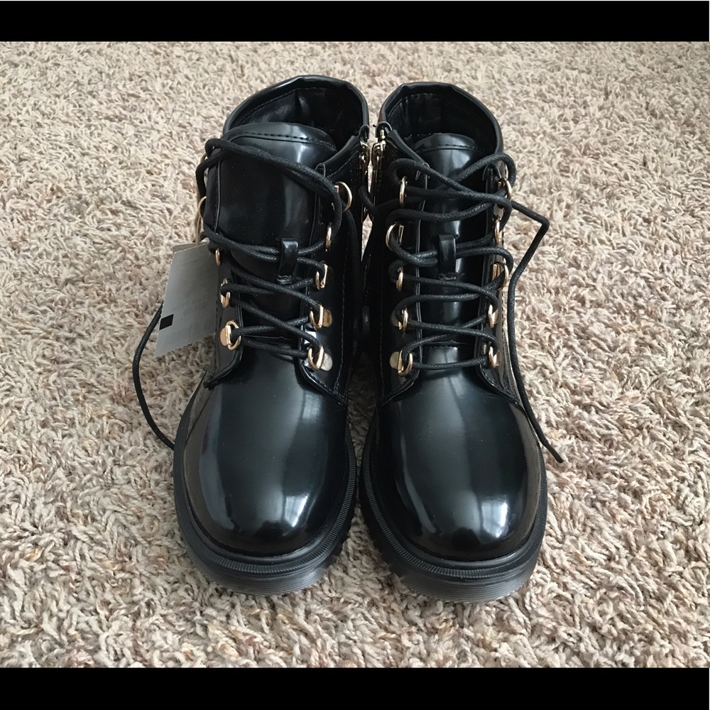 Black Boots