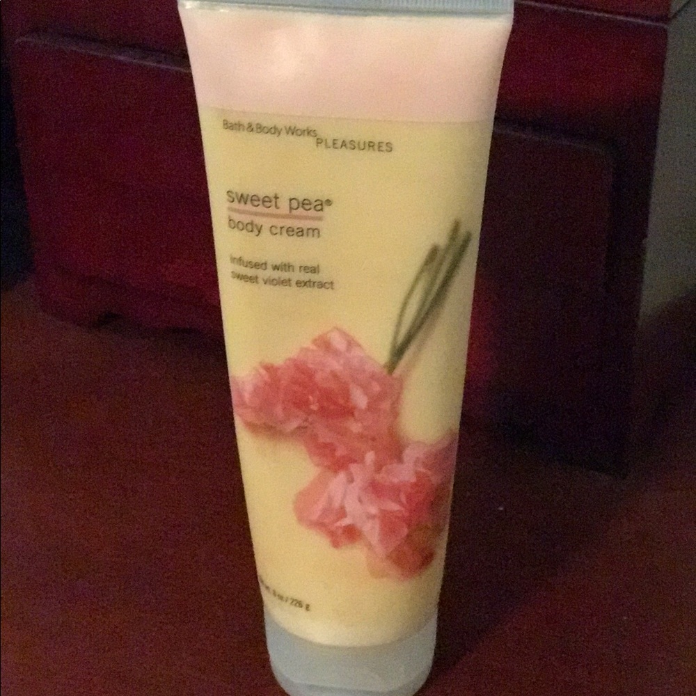 Bath & Body Works Sweet Pea Body Cream