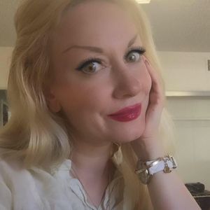 Meet your Posher, Karina