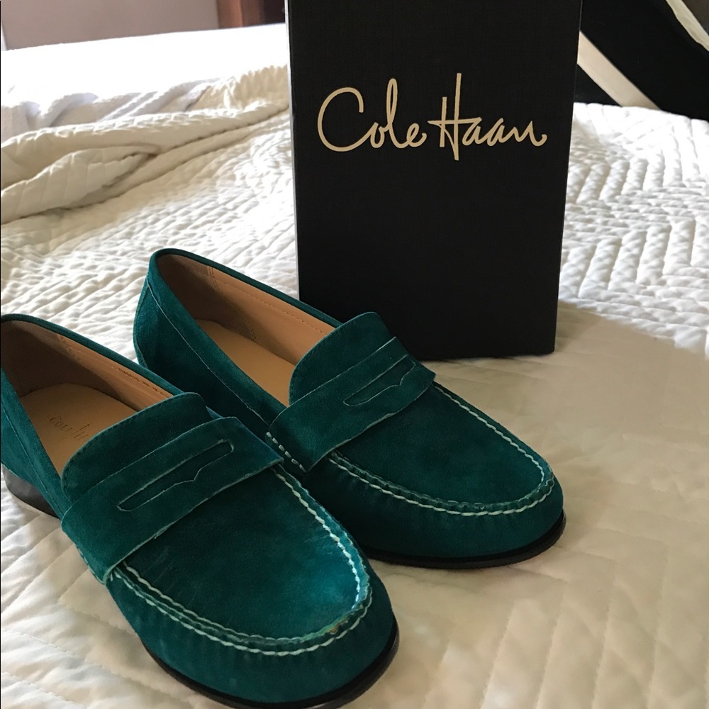 Cole Haan greed wedge size 8