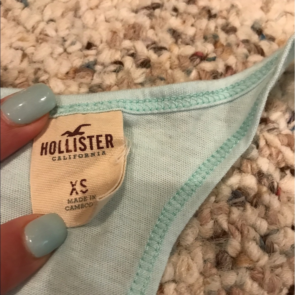 Hollister tank top - Picture 3 of 3