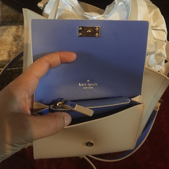 Kate spade ♠️wallet - Picture 3 of 3