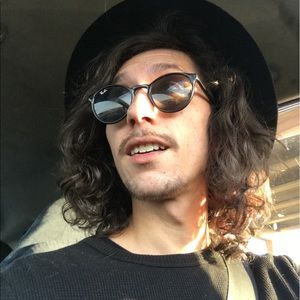 Meet your Posher, Joshua