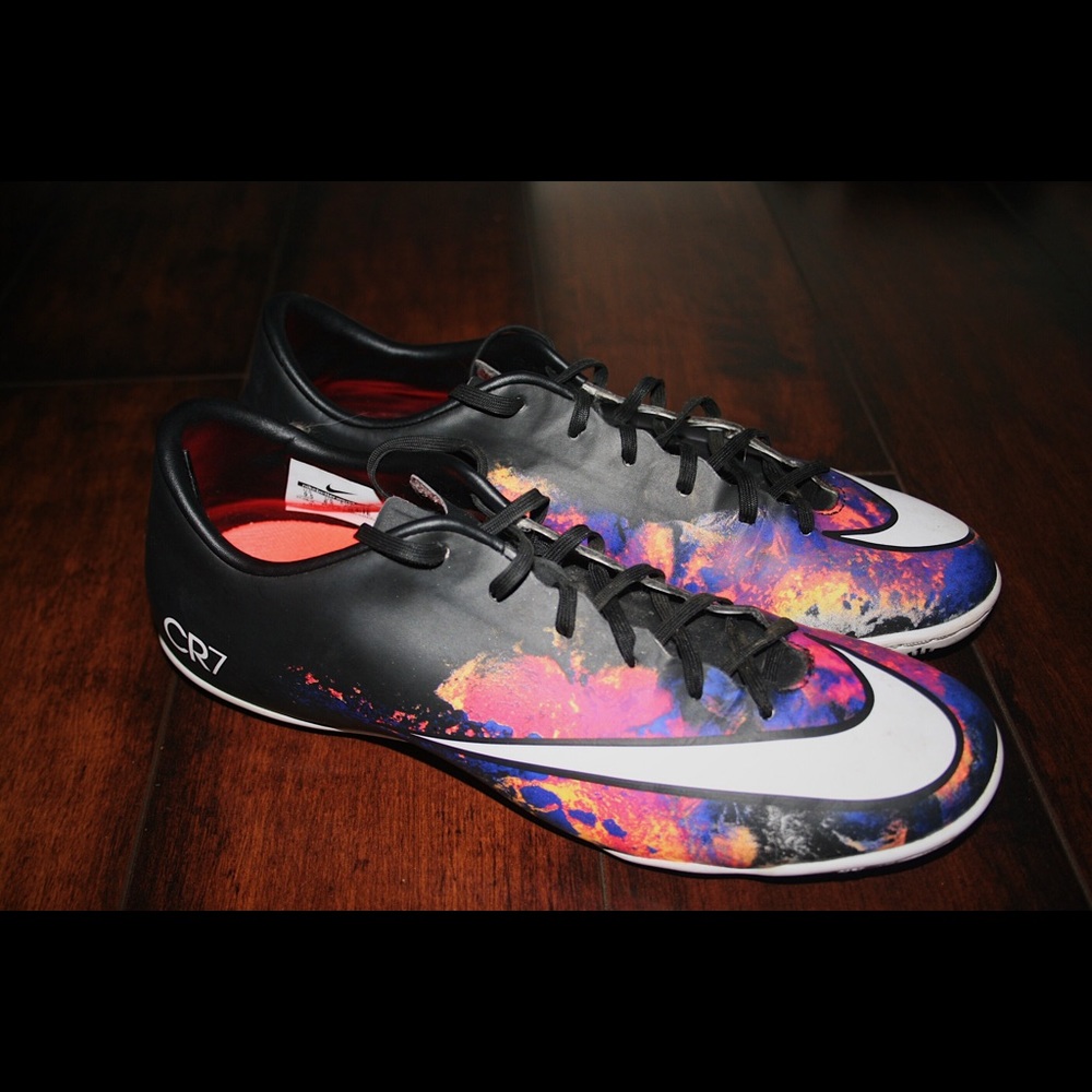 Nike Mercurial Victory Turf Cleats