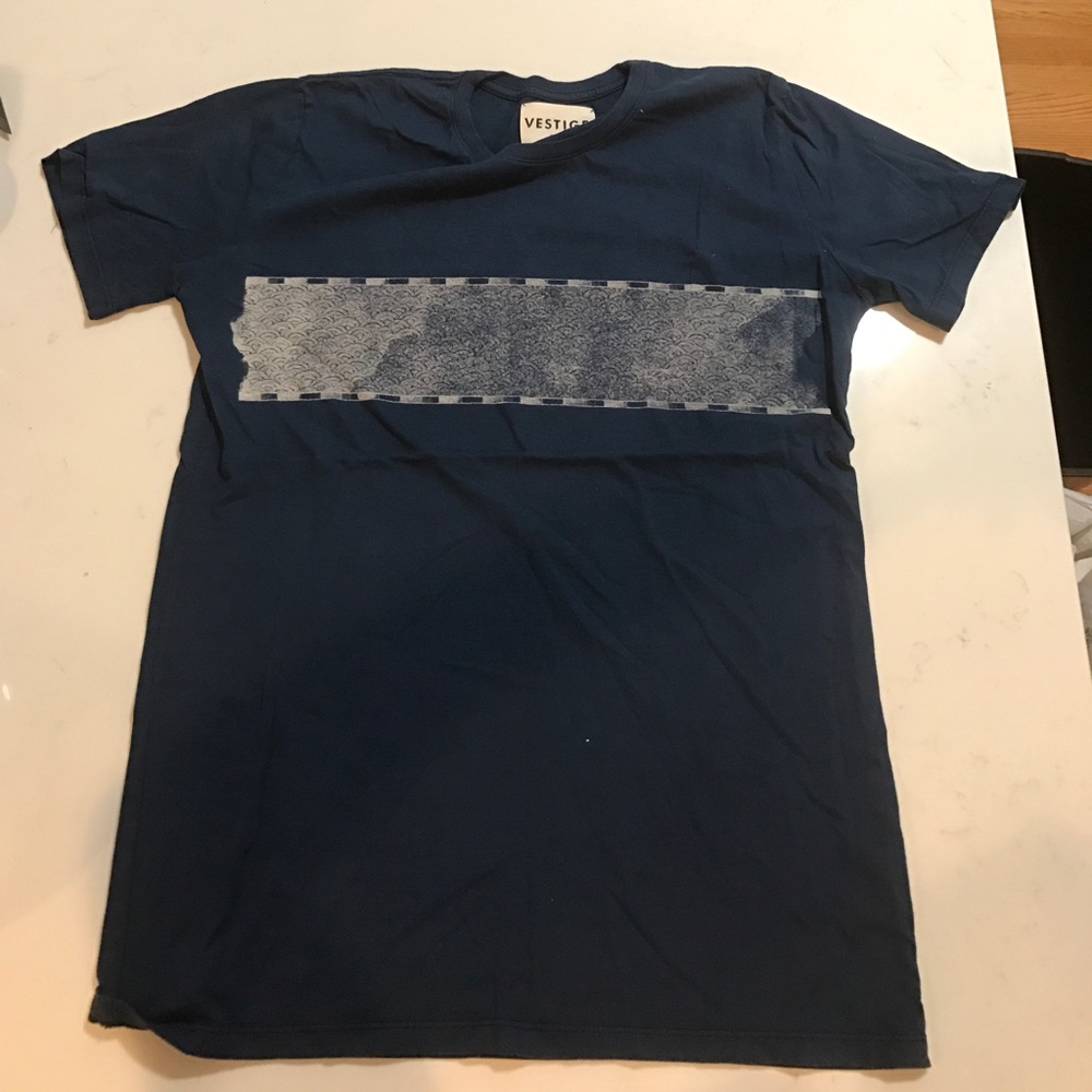 Vestige medium "wave" tshirt!