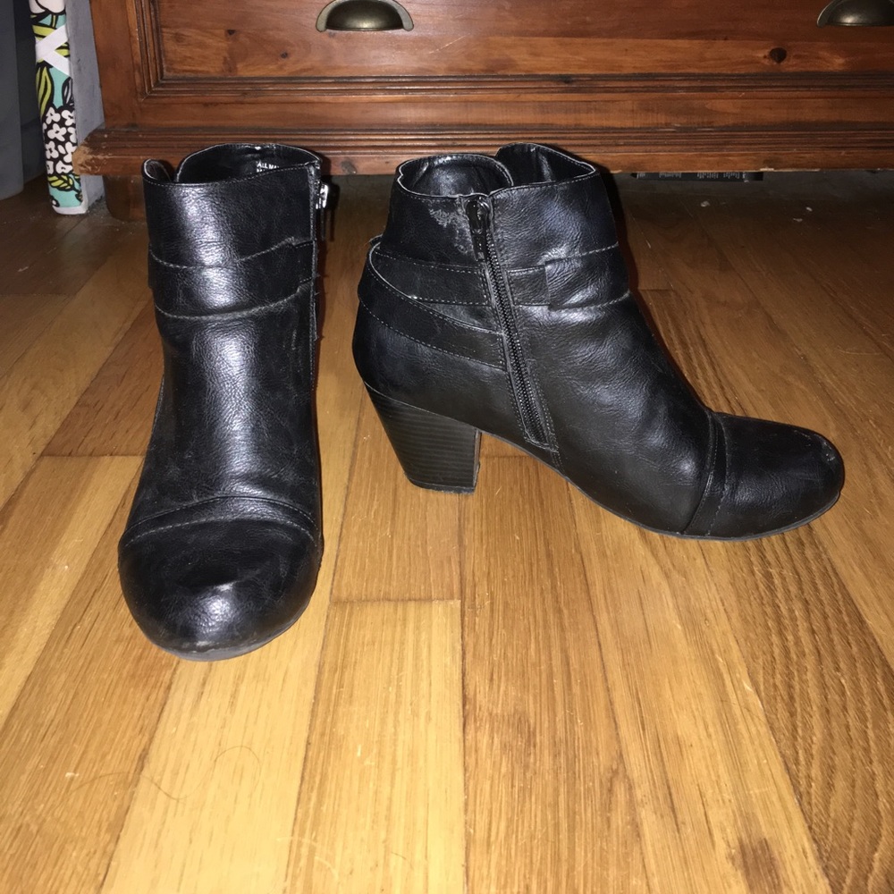 Rialto ankle booties