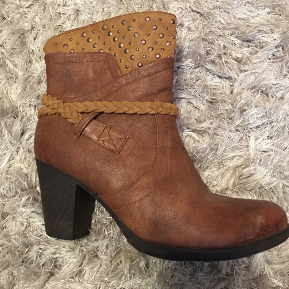 Booties - Picture 2 of 4