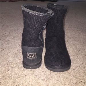 Short Black Cable Knit Uggs