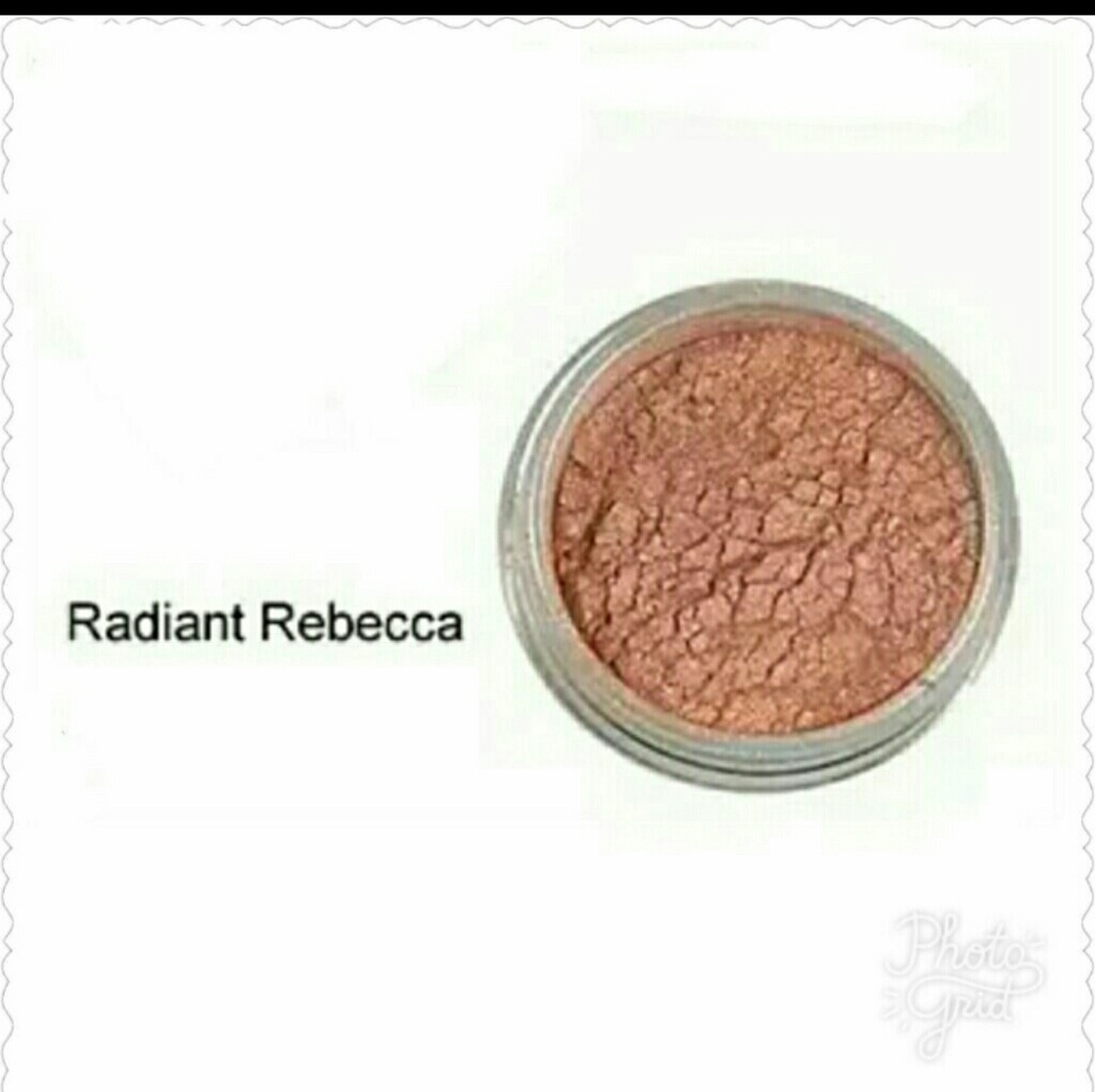 i.d. BareMinerals Glimmer Radiant Rebecca