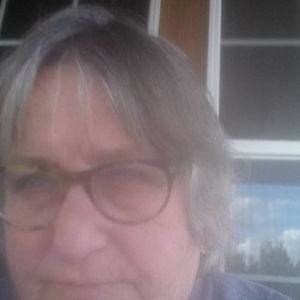 Meet your Posher, Liz