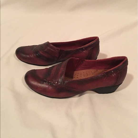 Sold - Picture 3 of 7