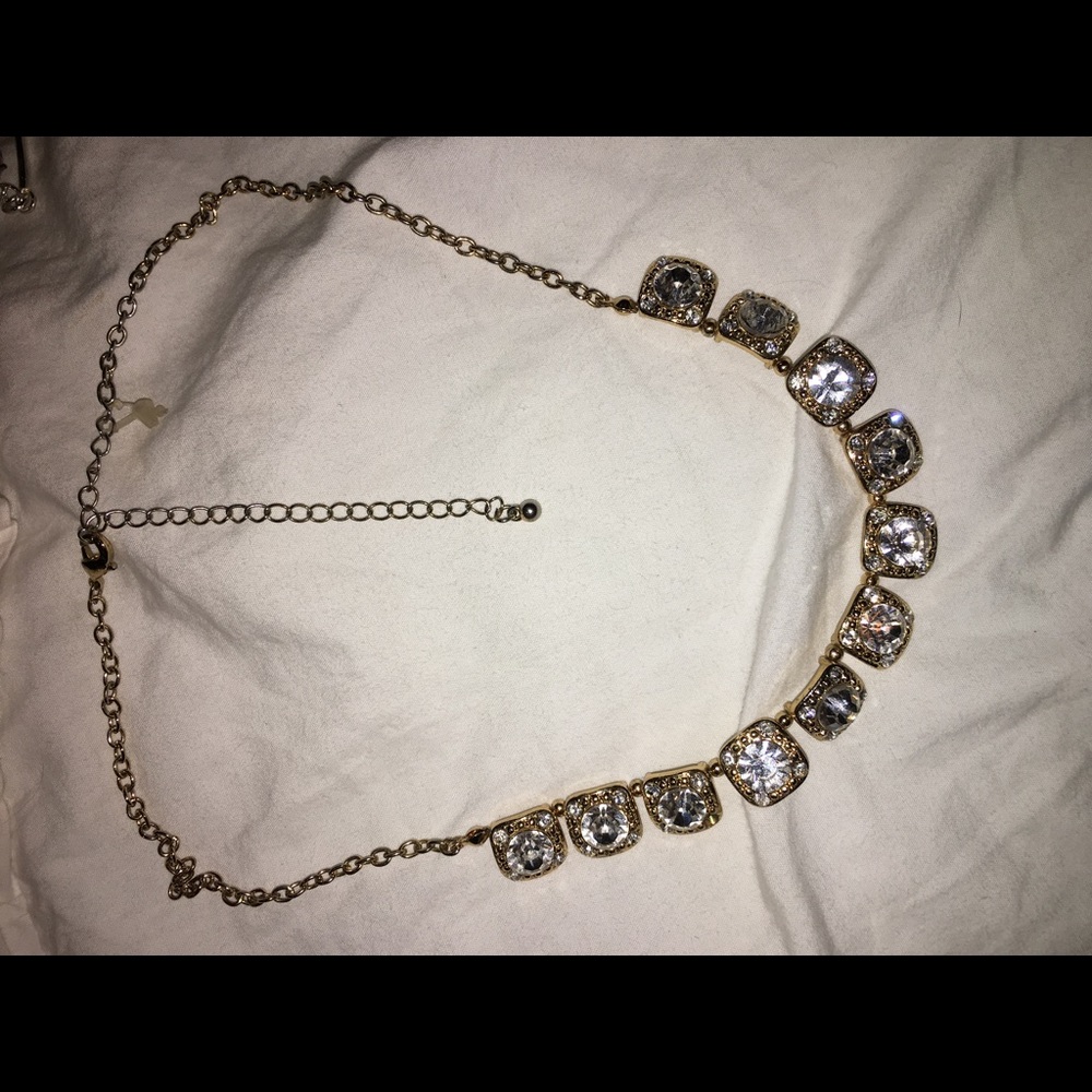 Gold & stone necklace !