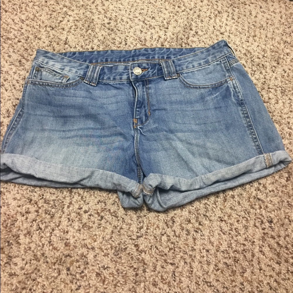 Gap Shorts