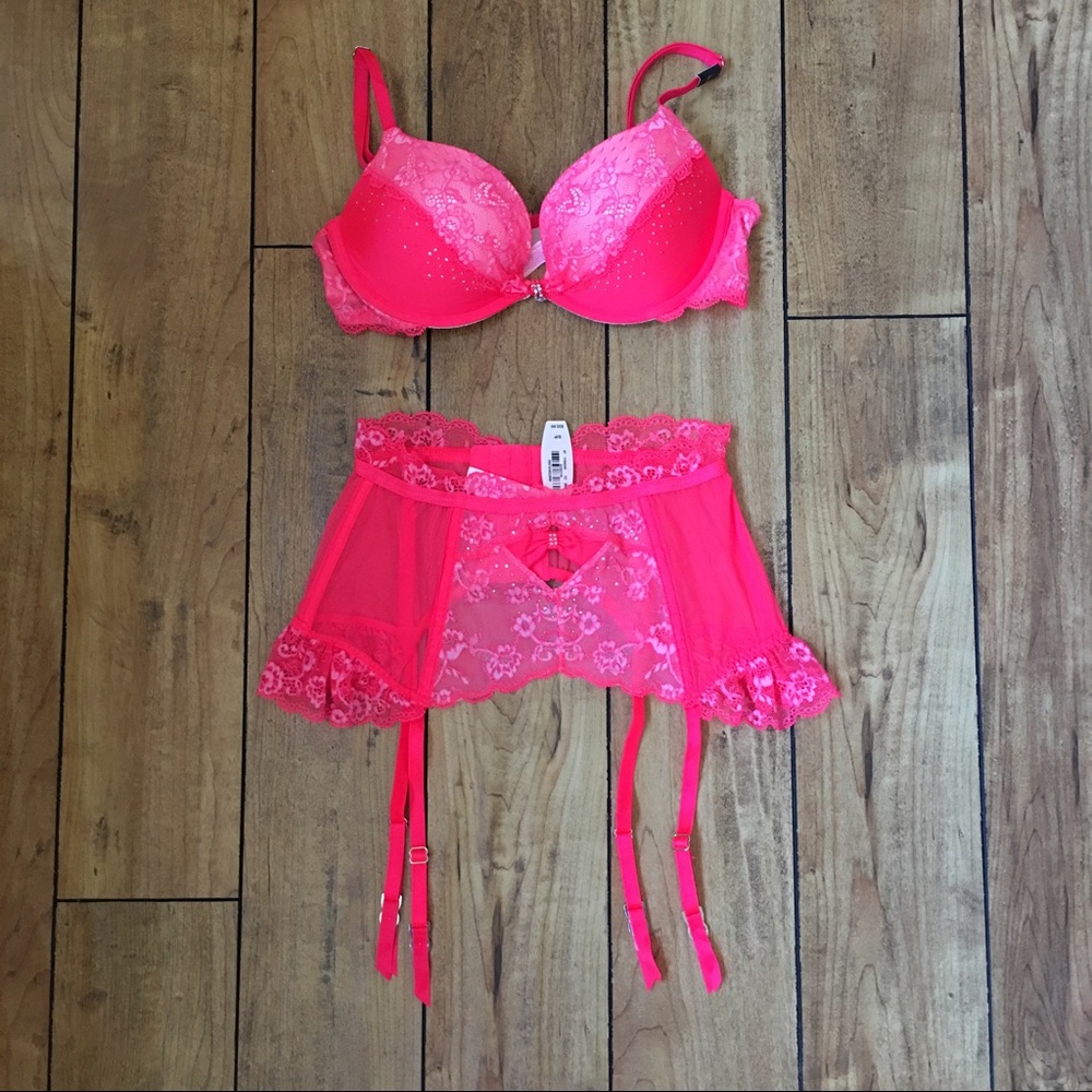 Victoria secret lingerie set pink