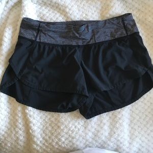 Lululemon black speed shorts w/ striped waistband