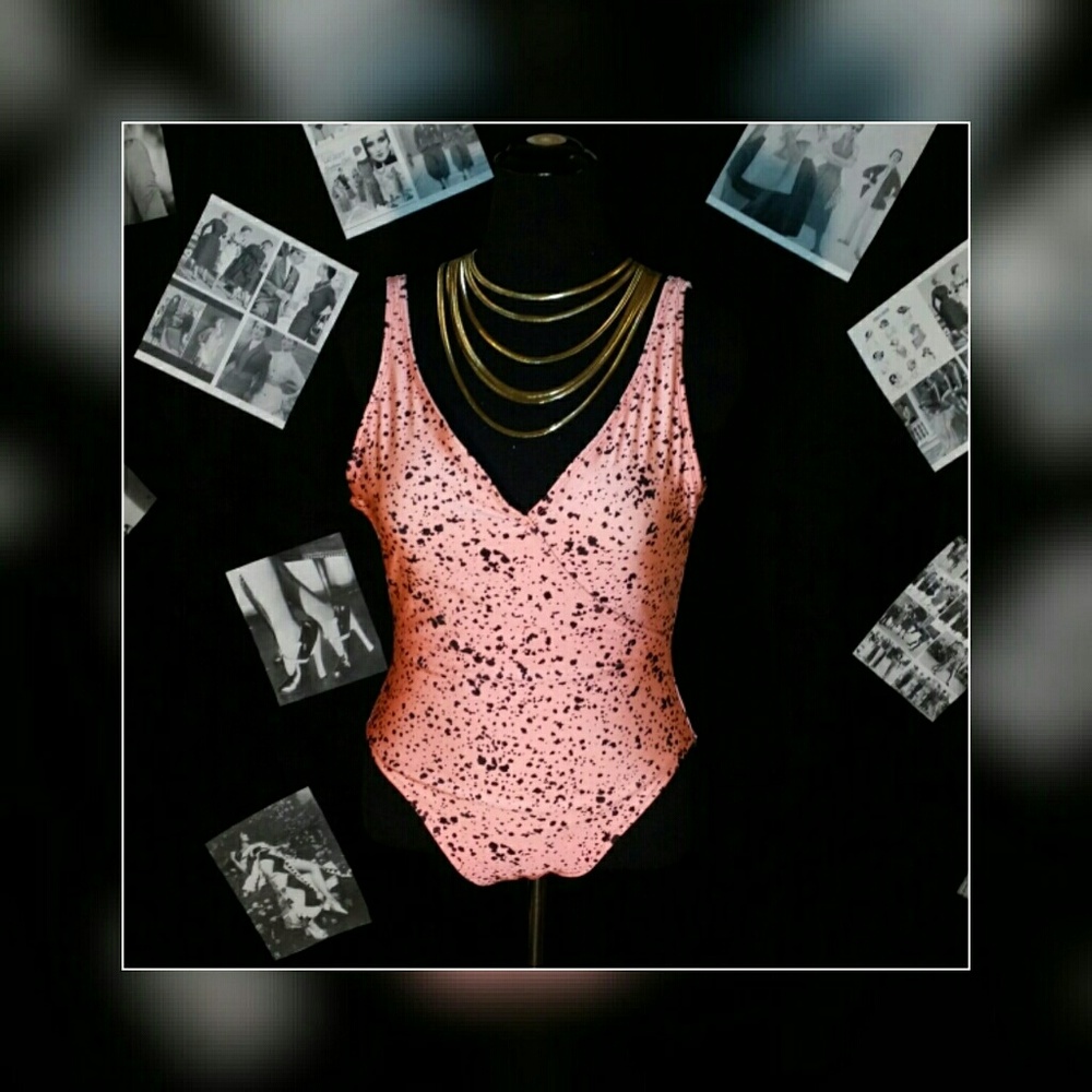La Blanca Swimsuit - Picture 1 of 5