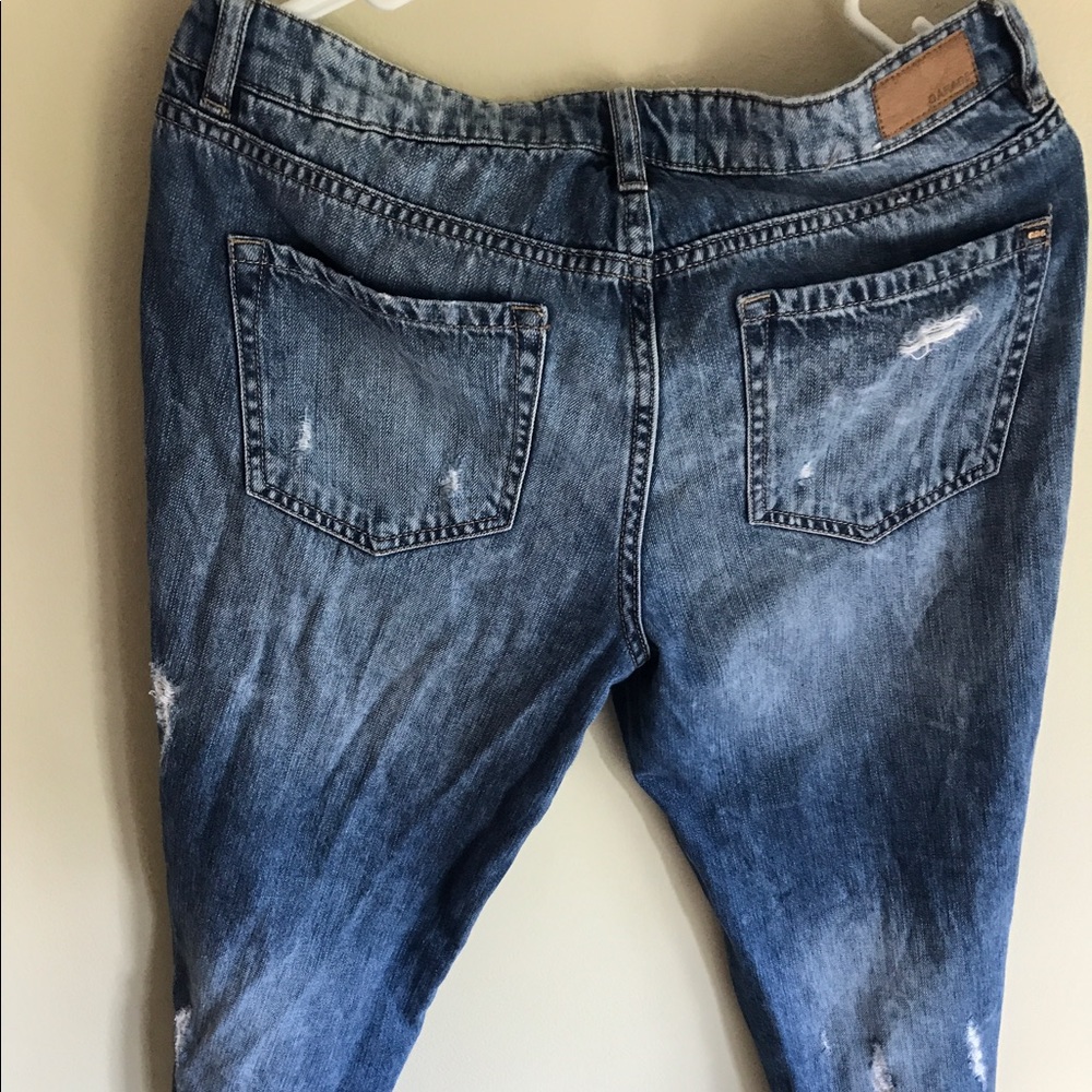 Distressed jeans - Picture 3 of 3