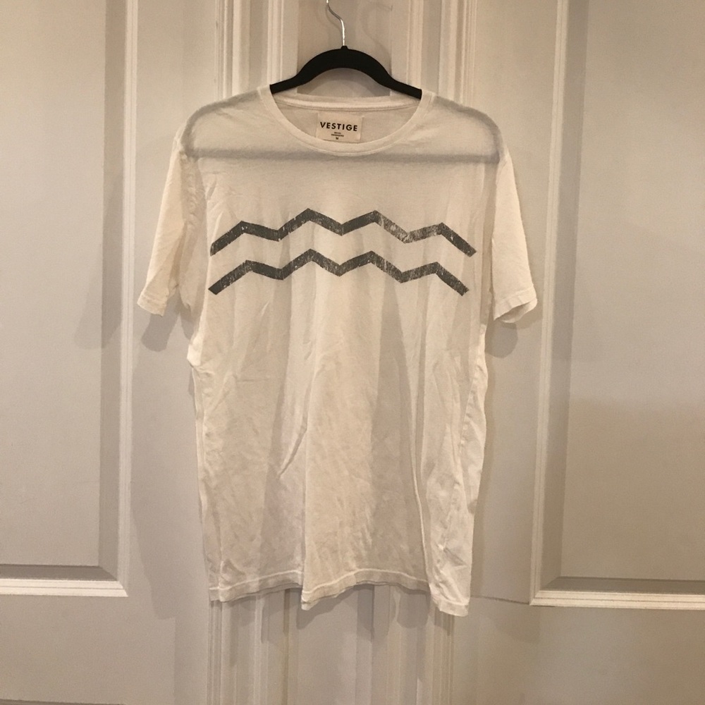 Vestige "Uncharted series" premium graphic T