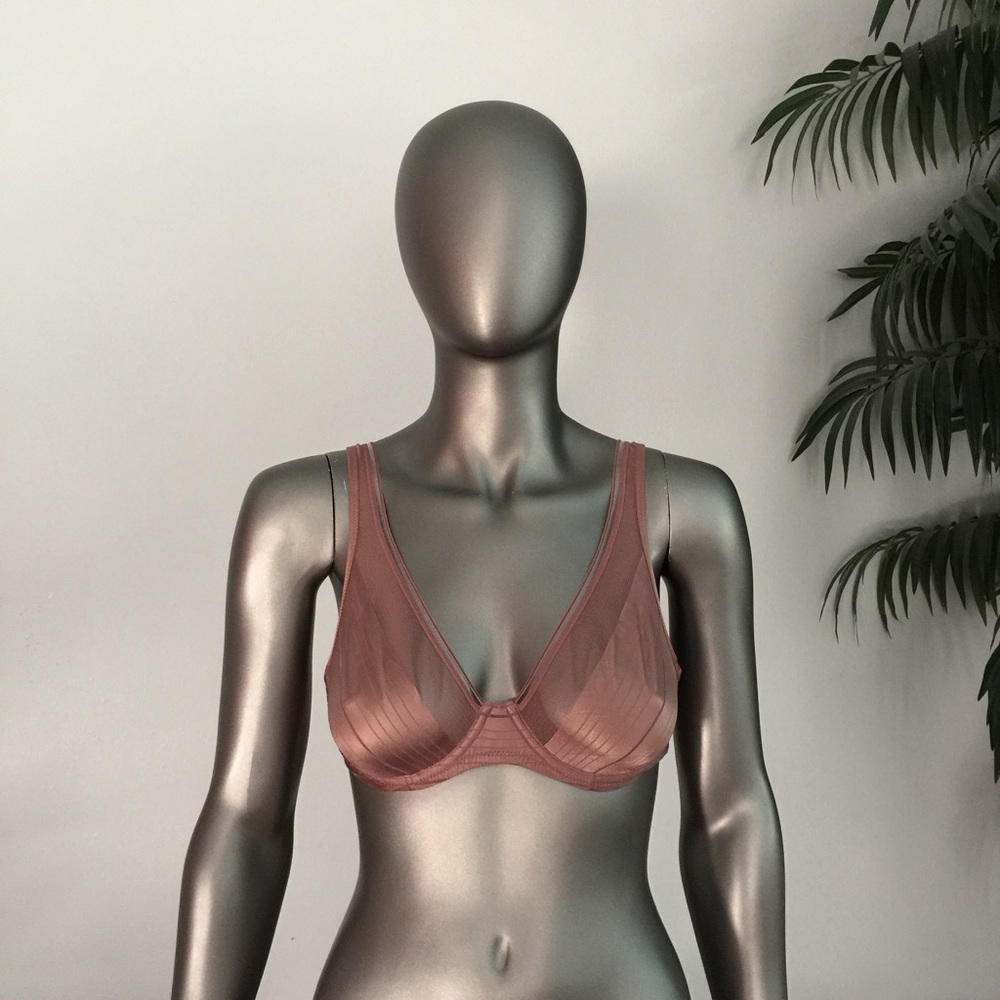 HUIT 8 Dress Code Soft Cup Bra in Taupe 36B