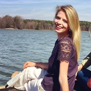 Meet your Posher, Rebekah