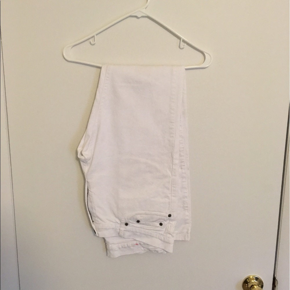 Skinny Zara white pants. From Germany.