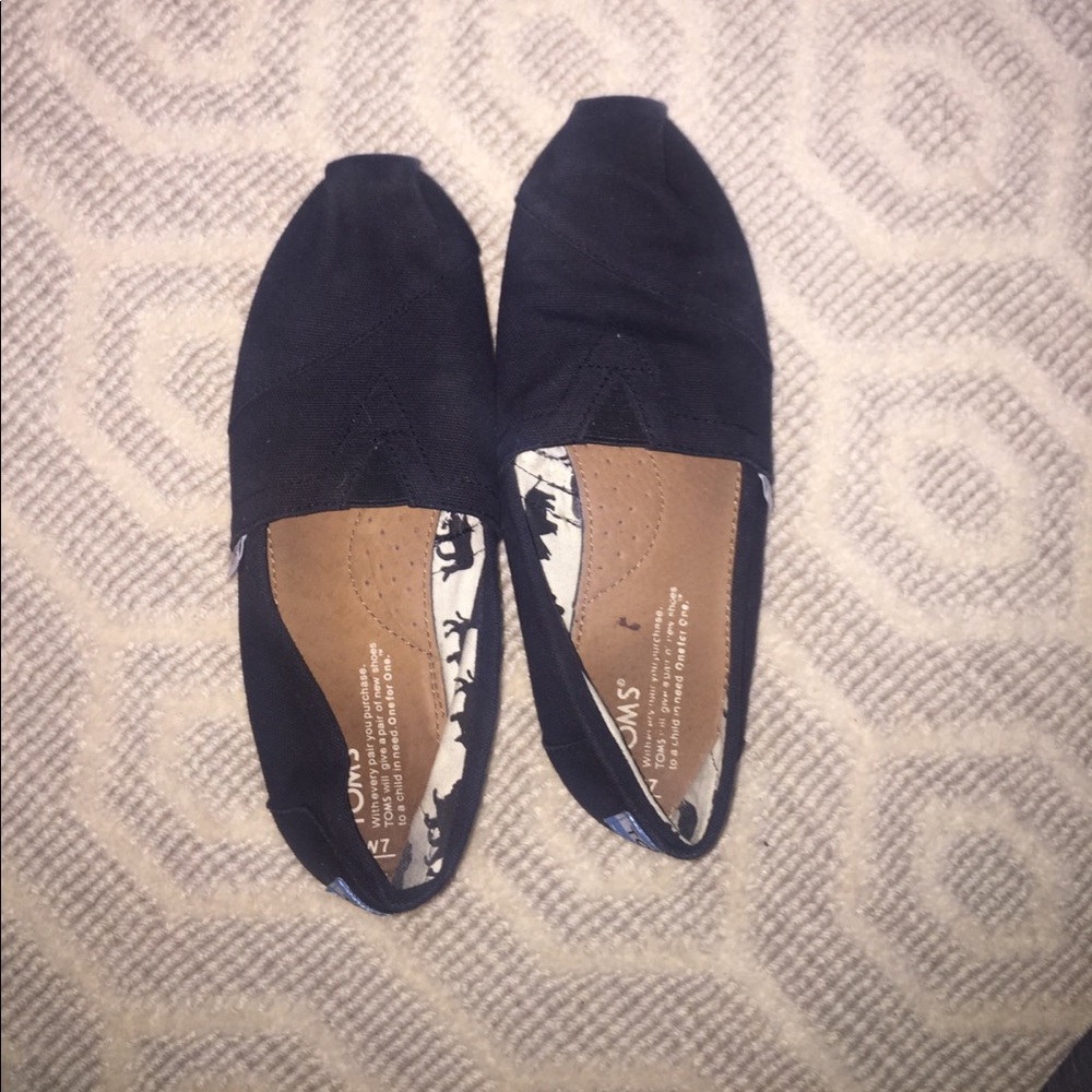 W7 black toms
