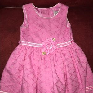 Girl's pink & white flower accent sleeveless dress