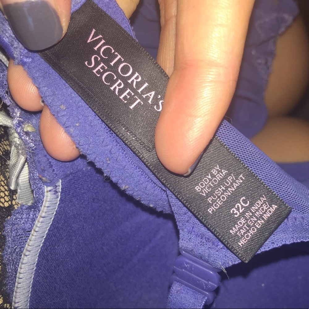 Victoria Secret Bra - Picture 2 of 2