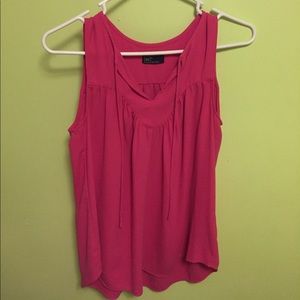 Pink tank top