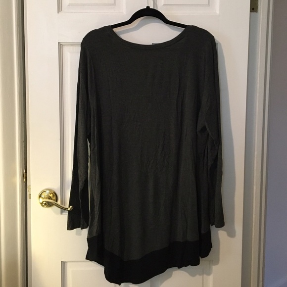 lane bryant - grey tunic with black asymmetric hem - Picture 2 of 4