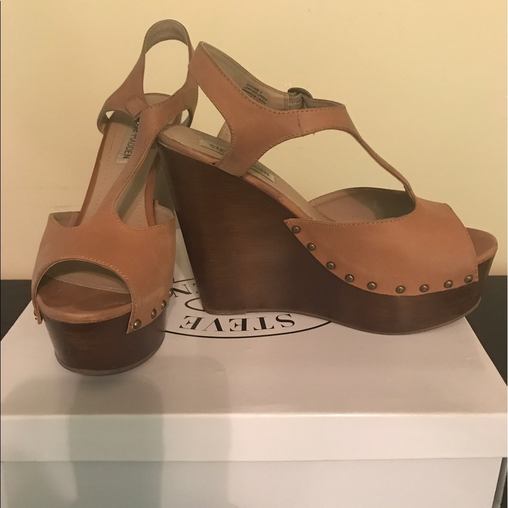 Steve Madden - Picture 2 of 2