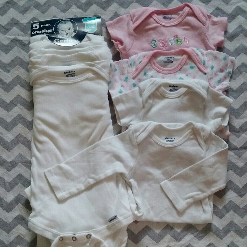 Gerber 3-6m Onsies