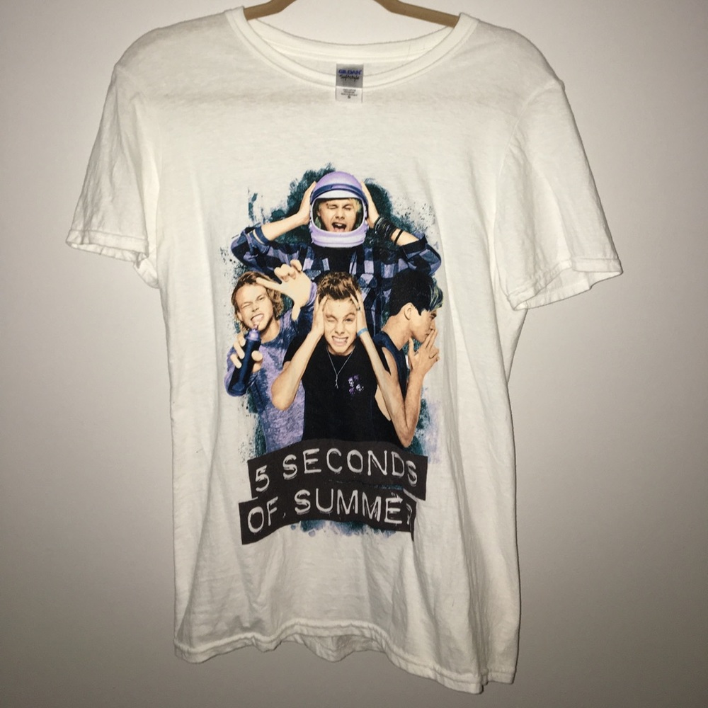 5 Seconds of Summer tour shirt