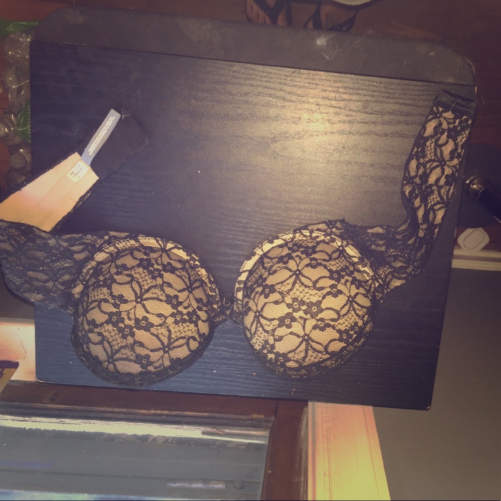 Strapless push-up bra