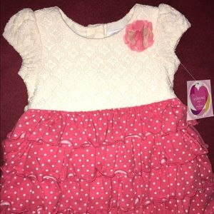 Girl's white and pink dress