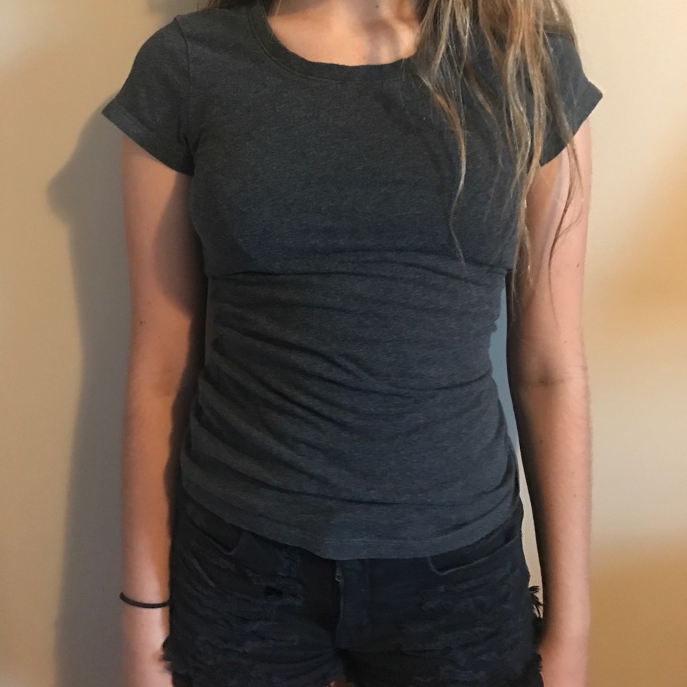 Grey tshirt