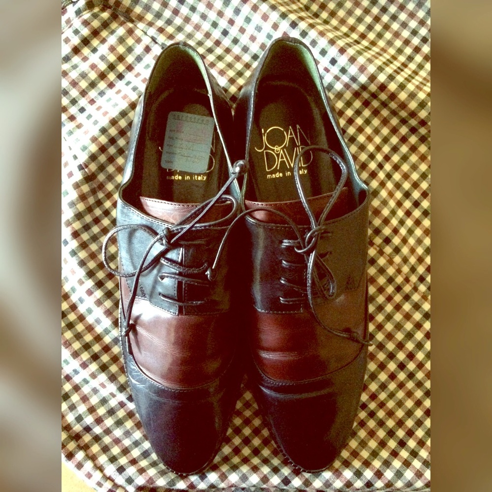 Joan and David Lace up Oxfords
