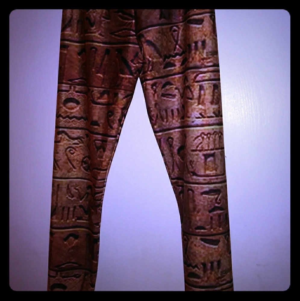 Unique Egyptian pattern leggings