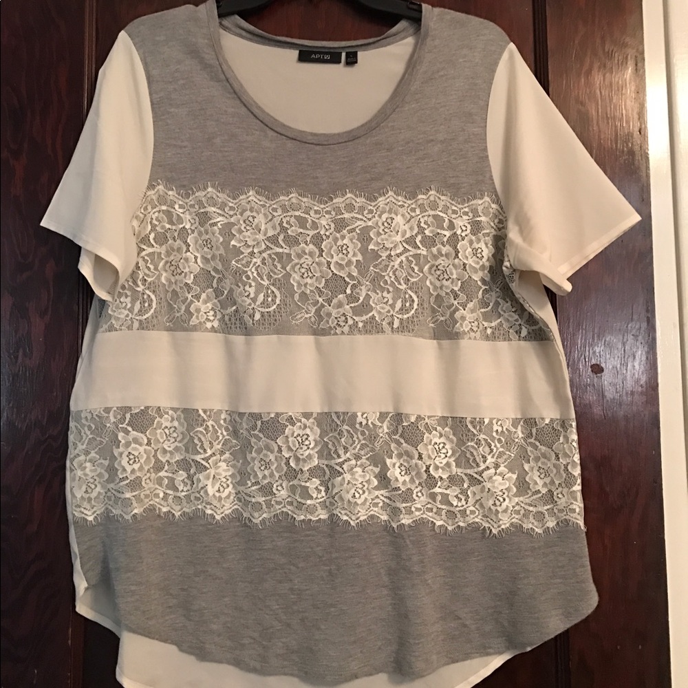 Apt. 9 grey lace top!