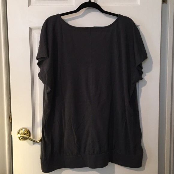 old navy - grey v-neck tee with banded hem - Picture 2 of 4