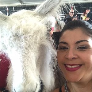 Meet your Posher, Lizeth