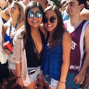 Meet your Posher, Lilly