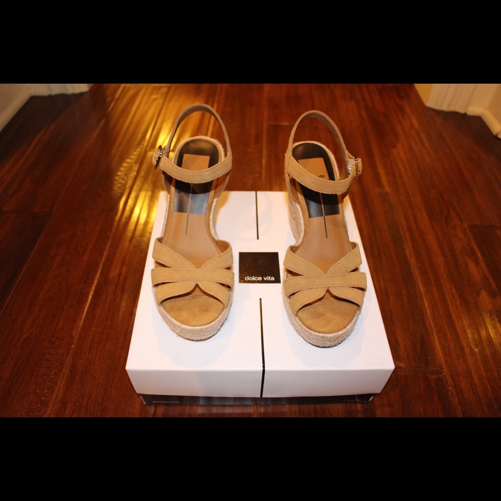 Dolce Vita Tracey Tan Suede Wedge Espadrilles 7.5