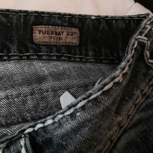 SOLD - Silver Tuesday 22Flare