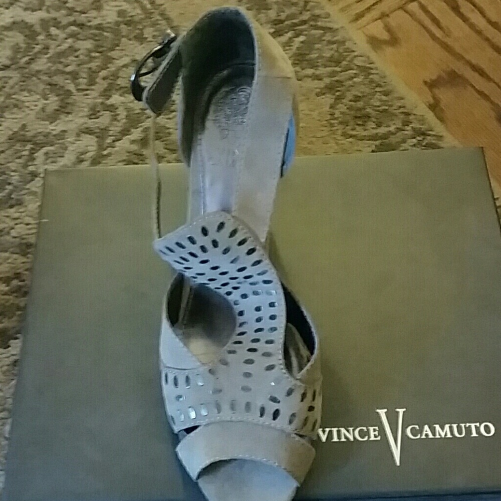 Vince Camuto