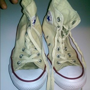 Cream high top chuck Taylor's