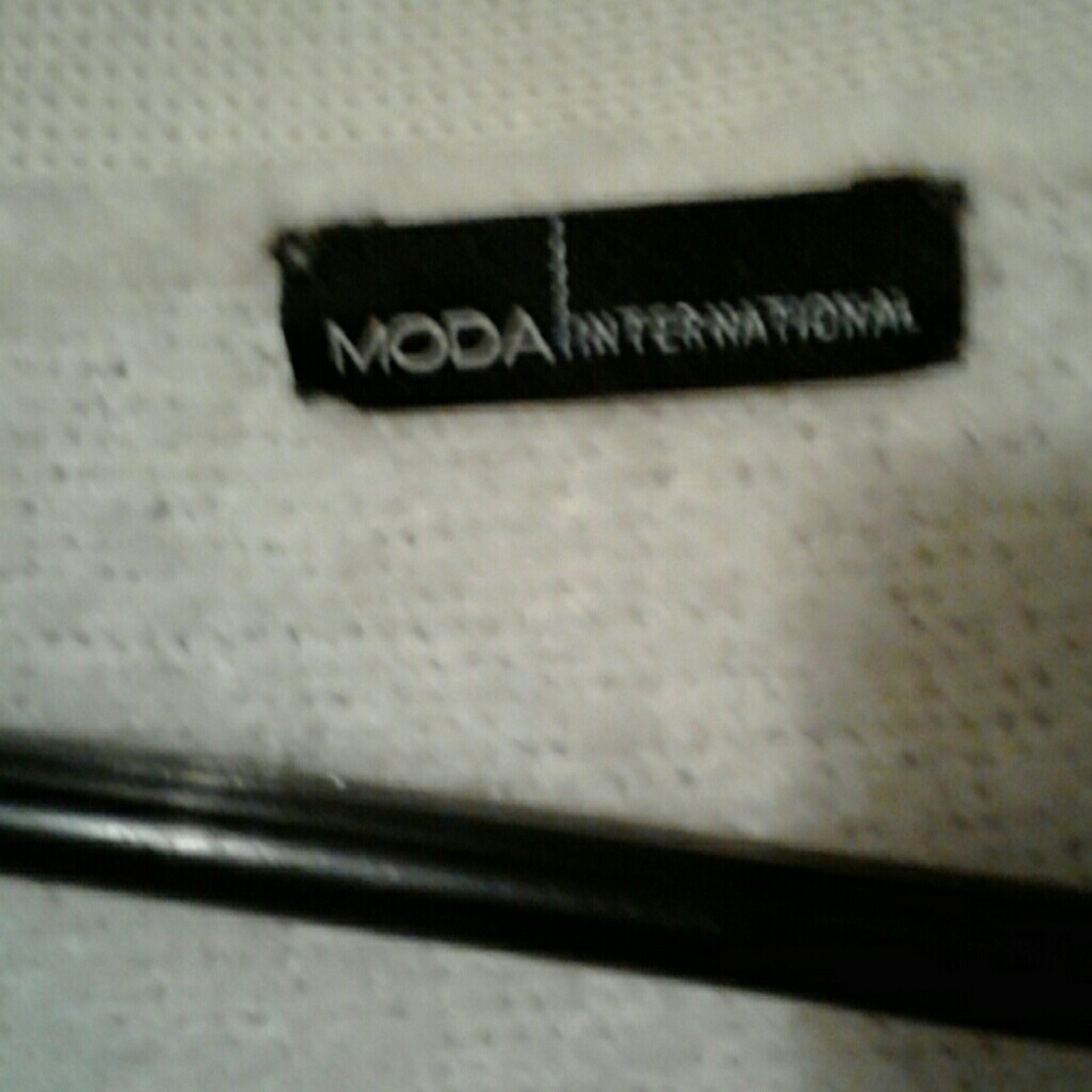 Sweater - Picture 2 of 3